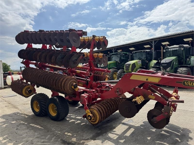 Vaderstad Carrier 820 Cultivator - Mullafrees: pilt 4 Vaderstad Carrier 820 Cultivator - Mullafrees: pilt 4