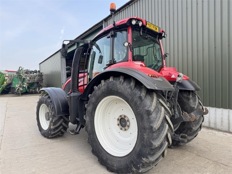 Valtra T194 Versu **50k Transmission** - Traktor: pilt 2 Valtra T194 Versu **50k Transmission** - Traktor: pilt 2