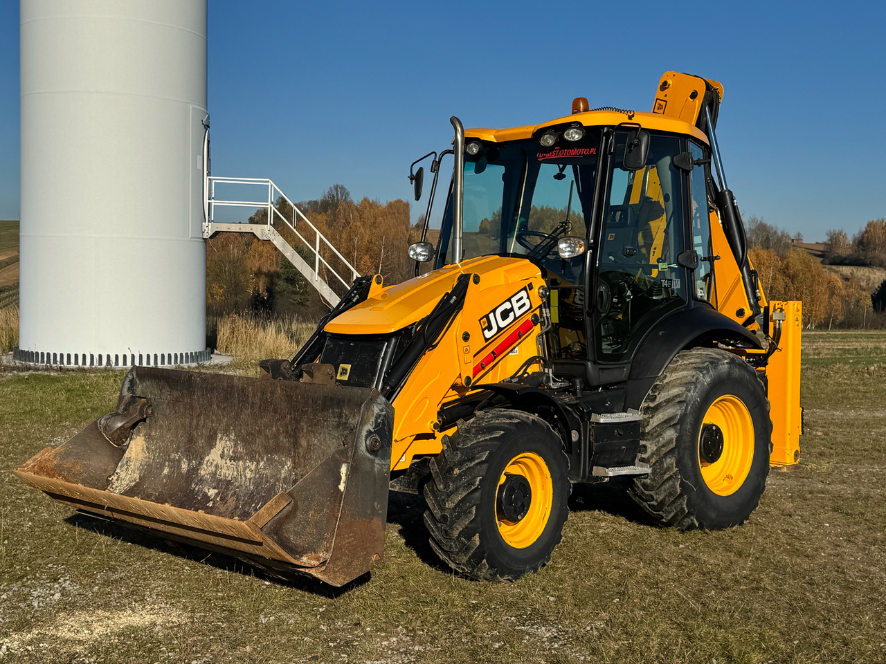 JCB 3CX / KOPARKO-ŁADOWARKA / 2019 ROK / 4200 MTH / KLIMATYZACJA / SPROWADZONA - Ekskavaator-laadur: pilt 2 JCB 3CX / KOPARKO-ŁADOWARKA / 2019 ROK / 4200 MTH / KLIMATYZACJA / SPROWADZONA - Ekskavaator-laadur: pilt 2