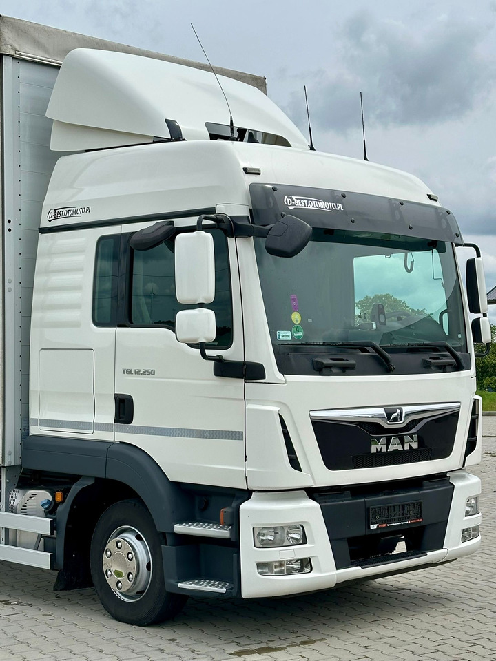MAN TGL 12.250 / FIRANKA / 23 EUROPALETY / 9.5 M DŁUGOŚCI / NISKI PRZEBIEG / SYPIALKA / 2020 ROK - Tent veoauto: pilt 5 MAN TGL 12.250 / FIRANKA / 23 EUROPALETY / 9.5 M DŁUGOŚCI / NISKI PRZEBIEG / SYPIALKA / 2020 ROK - Tent veoauto: pilt 5