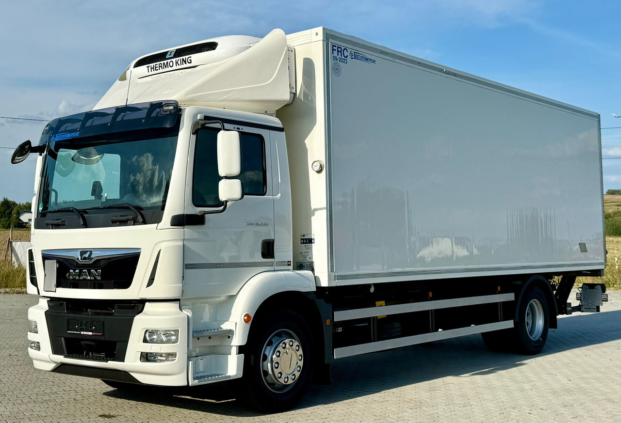 MAN TGM 18.290 / CHŁODNIA / WINDA / 18 PALET / AUTOMAT / NISKI PRZEBIEG / 2017 - Külmutiga veoauto: pilt 2 MAN TGM 18.290 / CHŁODNIA / WINDA / 18 PALET / AUTOMAT / NISKI PRZEBIEG / 2017 - Külmutiga veoauto: pilt 2