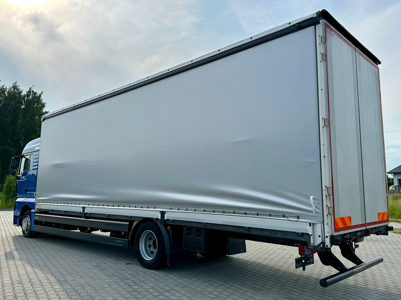 MAN TGX 18.360 / BURTO - FIRANKA / 23 PALETY / SYPIALKA / AUTOMAT / 2021 ROK / SPROWADZONY / SERWISOW - Tent veoauto: pilt 4 MAN TGX 18.360 / BURTO - FIRANKA / 23 PALETY / SYPIALKA / AUTOMAT / 2021 ROK / SPROWADZONY / SERWISOW - Tent veoauto: pilt 4