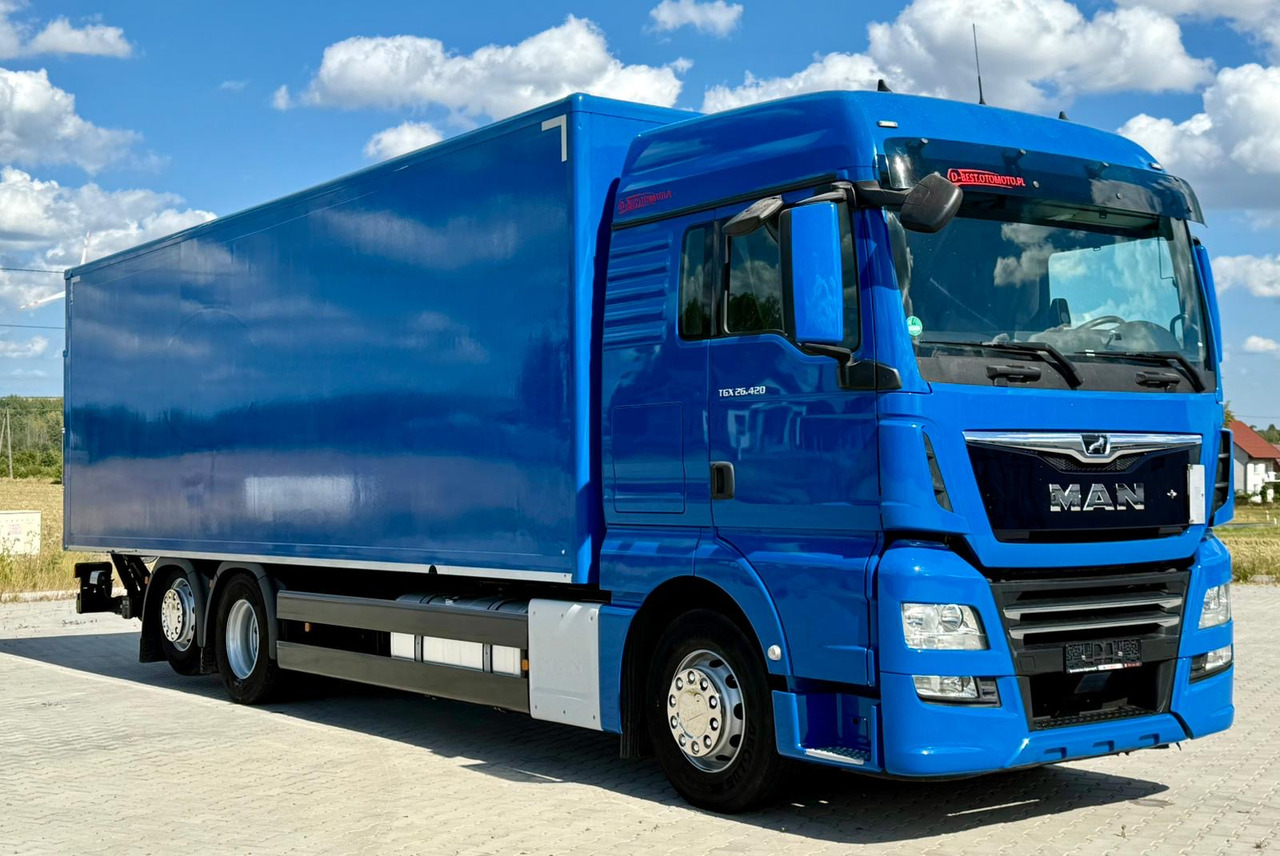 MAN TGX 26.420 / KONTENER / WINDA / 8.5 M DŁUGOŚCI / 21 EUROPALET / 6x2 / 3 OŚ PODNOSZONA I SKRĘTNA / ŁADOWNOŚĆ 14 415 KG / 2018 ROK / Z NIEMIEC - Kasti veoauto: pilt 1 MAN TGX 26.420 / KONTENER / WINDA / 8.5 M DŁUGOŚCI / 21 EUROPALET / 6x2 / 3 OŚ PODNOSZONA I SKRĘTNA / ŁADOWNOŚĆ 14 415 KG / 2018 ROK / Z NIEMIEC - Kasti veoauto: pilt 1