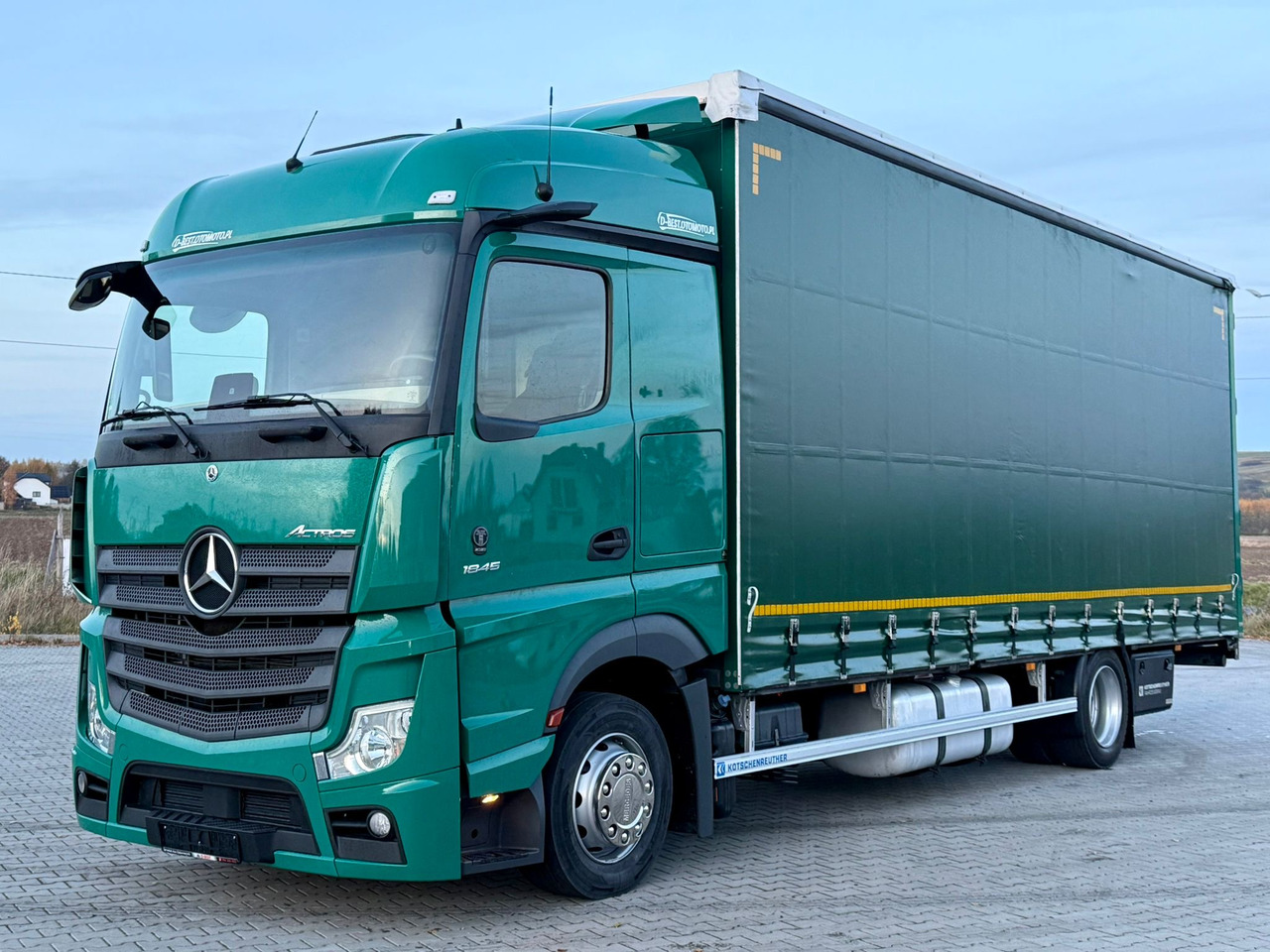 MERCEDES-BENZ ACTROS 1845 / FIRANKA / 19 EUROPALET / DUŻA KABINA / AUTOMAT / 2021 - Tent veoauto: pilt 2 MERCEDES-BENZ ACTROS 1845 / FIRANKA / 19 EUROPALET / DUŻA KABINA / AUTOMAT / 2021 - Tent veoauto: pilt 2