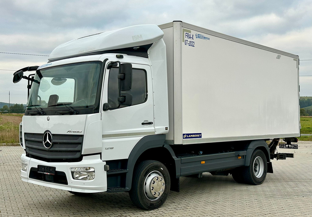 MERCEDES-BENZ ATEGO 1218 / CHŁODNIA / WINDA / 12 PALET / 5.10 M DŁUGOŚCI / AUTOMAT / LAMBERET / 5090 KG ŁADOWNOŚCI - Külmutiga veoauto: pilt 2 MERCEDES-BENZ ATEGO 1218 / CHŁODNIA / WINDA / 12 PALET / 5.10 M DŁUGOŚCI / AUTOMAT / LAMBERET / 5090 KG ŁADOWNOŚCI - Külmutiga veoauto: pilt 2