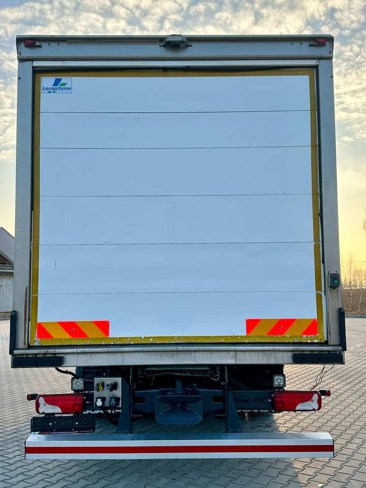 SCANIA G360 / IZOTERMA / 6.8 M DŁUGOŚCI / AUTOMAT / CAŁA NA PODUSZKACH / KLIMA POSTOJOWA / ELEKTRYCZNA ROLETA TYŁ / SYPIALKA - Isotermiline furgoon: pilt 4 SCANIA G360 / IZOTERMA / 6.8 M DŁUGOŚCI / AUTOMAT / CAŁA NA PODUSZKACH / KLIMA POSTOJOWA / ELEKTRYCZNA ROLETA TYŁ / SYPIALKA - Isotermiline furgoon: pilt 4