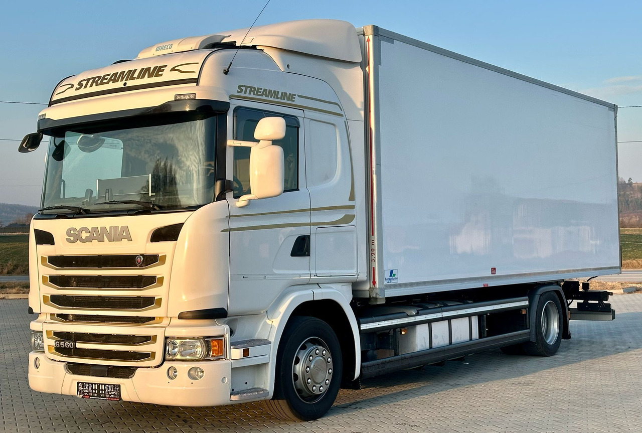 SCANIA G360 / IZOTERMA / 6.8 M DŁUGOŚCI / AUTOMAT / CAŁA NA PODUSZKACH / KLIMA POSTOJOWA / ELEKTRYCZNA ROLETA TYŁ / SYPIALKA - Isotermiline furgoon: pilt 2 SCANIA G360 / IZOTERMA / 6.8 M DŁUGOŚCI / AUTOMAT / CAŁA NA PODUSZKACH / KLIMA POSTOJOWA / ELEKTRYCZNA ROLETA TYŁ / SYPIALKA - Isotermiline furgoon: pilt 2
