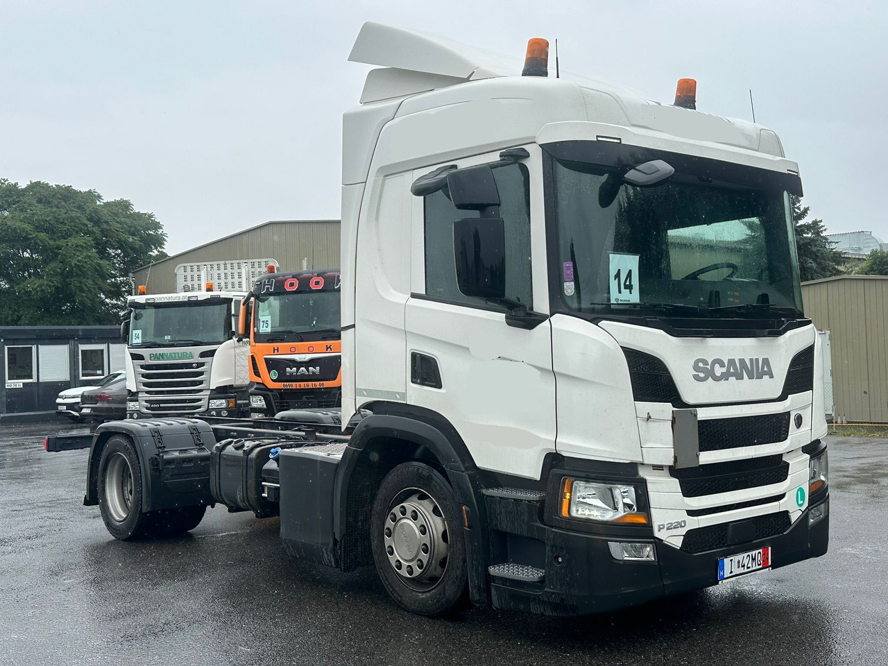 SCANIA P220 / RAMA DO ZABUDOWY / ROZSTAW OSI 3.90 M / SILNIK 6 / WYWROTKA / BECZKA / HAKOWIEC / UTRZYMANIE DRÓG / AUTOMAT / 2019 ROK / NISKI PRZEBIEG - Kabiinišassiiga veoauto: pilt 1 SCANIA P220 / RAMA DO ZABUDOWY / ROZSTAW OSI 3.90 M / SILNIK 6 / WYWROTKA / BECZKA / HAKOWIEC / UTRZYMANIE DRÓG / AUTOMAT / 2019 ROK / NISKI PRZEBIEG - Kabiinišassiiga veoauto: pilt 1