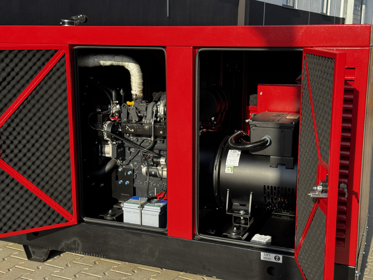 IVECO 50 kVA / 40 kW - Generaatorikomplekt: pilt 5 IVECO 50 kVA / 40 kW - Generaatorikomplekt: pilt 5