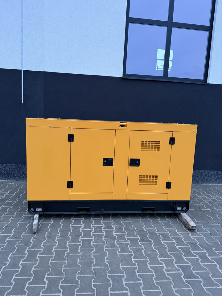 Iveco 100 kVA / 80 kW - Generaatorikomplekt: pilt 2 Iveco 100 kVA / 80 kW - Generaatorikomplekt: pilt 2