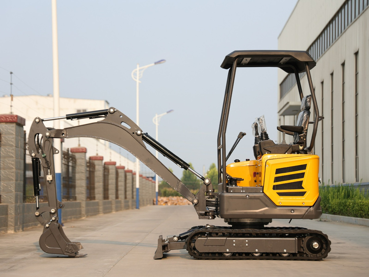 KUBOTA Diesel Mini excavator 2 Ton - Müller machinery MB 20 - SH - Miniekskavaator: pilt 3 KUBOTA Diesel Mini excavator 2 Ton - Müller machinery MB 20 - SH - Miniekskavaator: pilt 3
