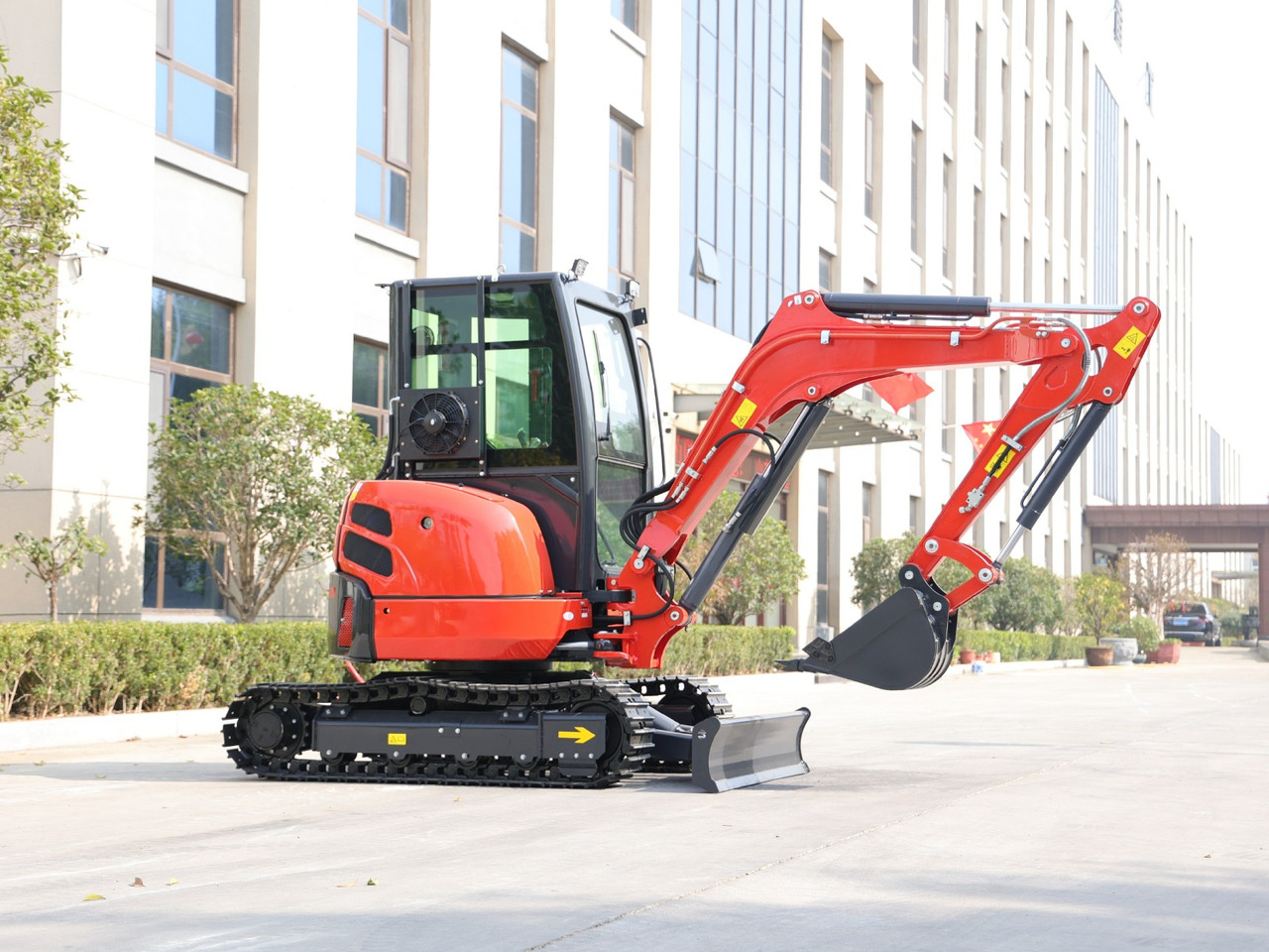 KUBOTA Diesel Mini excavator 3.5 Ton - Müller Machinery MB 35 Plus - VKSH - Miniekskavaator: pilt 3 KUBOTA Diesel Mini excavator 3.5 Ton - Müller Machinery MB 35 Plus - VKSH - Miniekskavaator: pilt 3