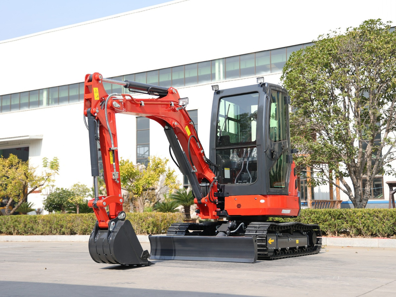 KUBOTA Diesel Mini excavator 3.5 Ton - Müller Machinery MB 35 Plus - VKSH - Miniekskavaator: pilt 1 KUBOTA Diesel Mini excavator 3.5 Ton - Müller Machinery MB 35 Plus - VKSH - Miniekskavaator: pilt 1