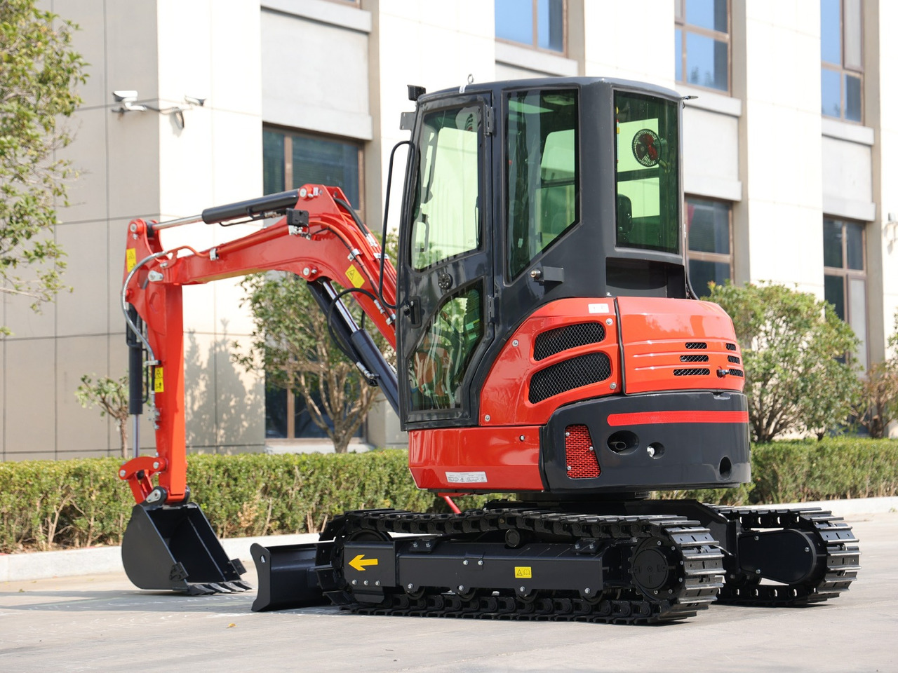 KUBOTA Diesel Mini excavator 3.5 Ton - Müller Machinery MB 35 Plus - VKSH - Miniekskavaator: pilt 4 KUBOTA Diesel Mini excavator 3.5 Ton - Müller Machinery MB 35 Plus - VKSH - Miniekskavaator: pilt 4