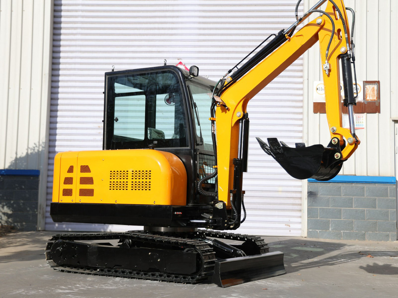 Müller Machinery - Xinchai 4D32 Motor Diesel Mini excavator 3.5 Ton - Müller Machinery MB 35 - VKSH - Miniekskavaator: pilt 3 Müller Machinery - Xinchai 4D32 Motor Diesel Mini excavator 3.5 Ton - Müller Machinery MB 35 - VKSH - Miniekskavaator: pilt 3