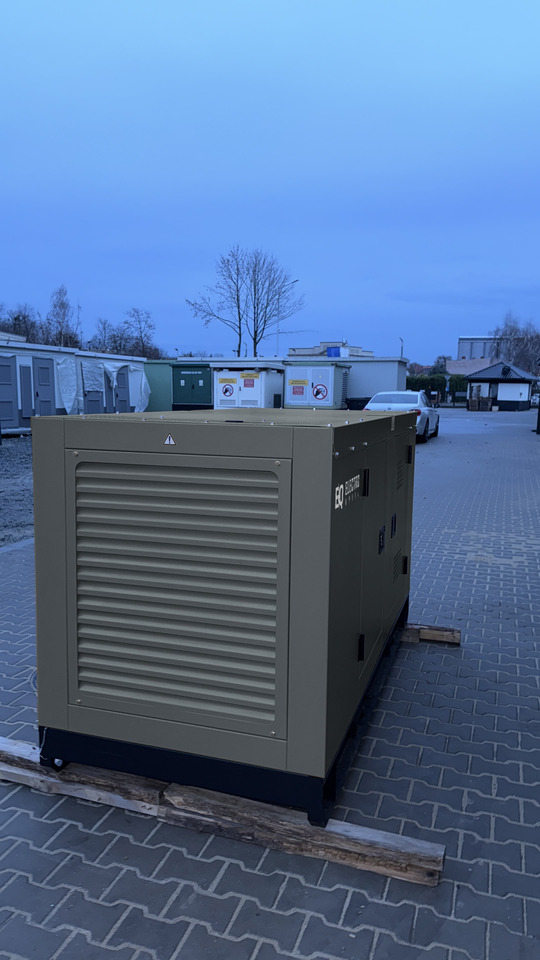 PERKINS 130 kVA / 108 kW - Generaatorikomplekt: pilt 3 PERKINS 130 kVA / 108 kW - Generaatorikomplekt: pilt 3