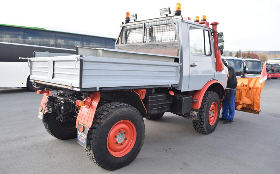 Mercedes-Benz Unimog 424 - Kallurauto: pilt 4 Mercedes-Benz Unimog 424 - Kallurauto: pilt 4
