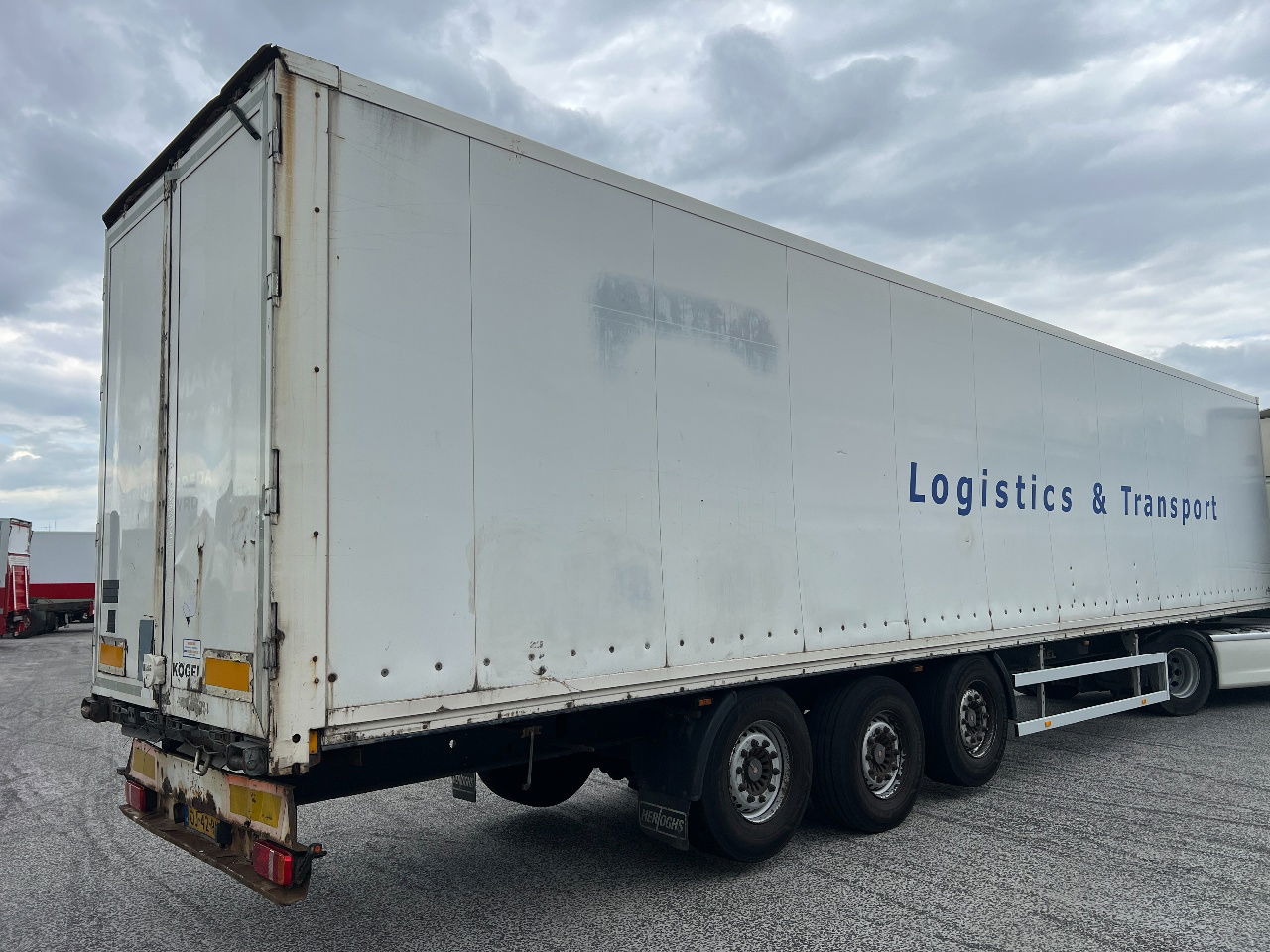 Kögel 2x lift axle, SAF disc - Furgoonpoolhaagis: pilt 3 Kögel 2x lift axle, SAF disc - Furgoonpoolhaagis: pilt 3