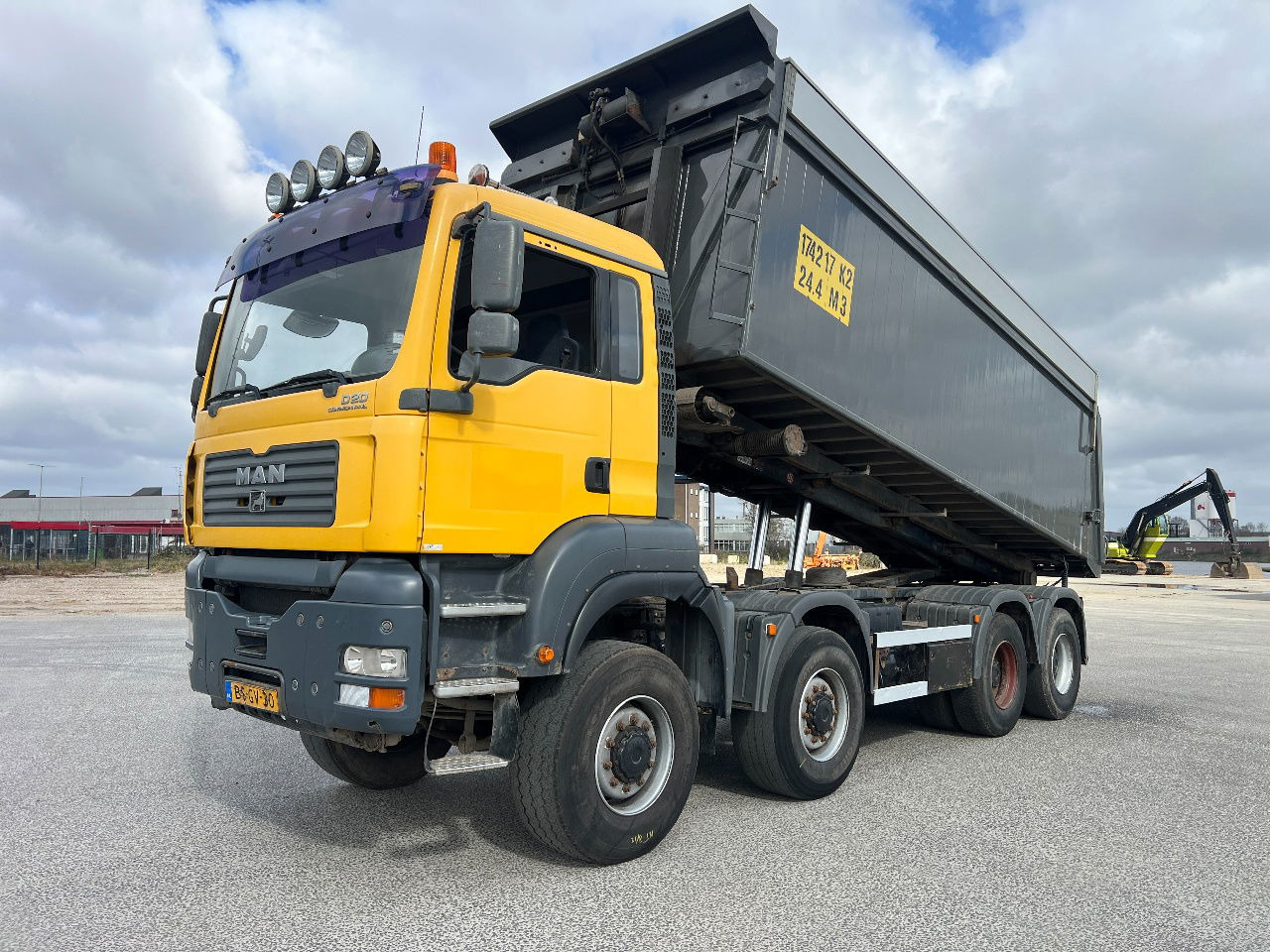 MAN TGA 41.430 TGA 39.430 8x8, full steel, Manual - Kallurauto: pilt 1 MAN TGA 41.430 TGA 39.430 8x8, full steel, Manual - Kallurauto: pilt 1