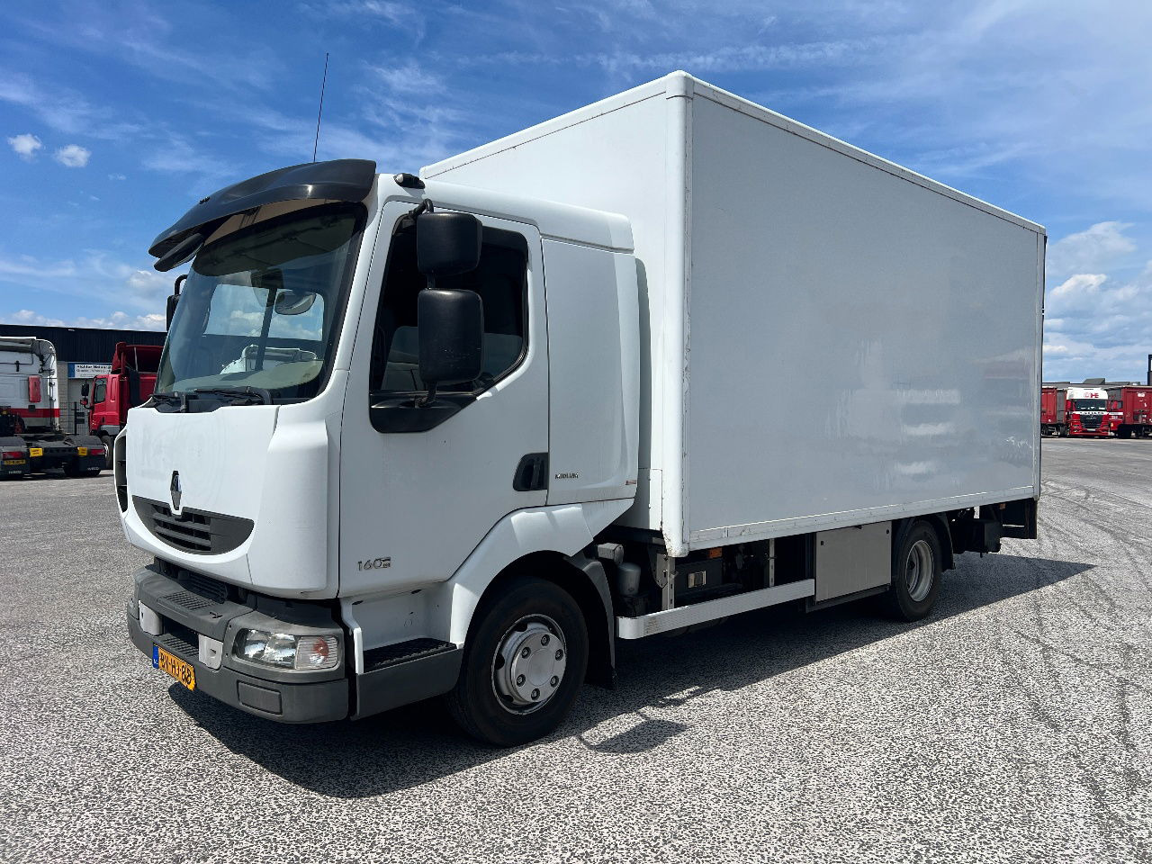 Renault Midliner 160 Manual - Kasti veoauto: pilt 1 Renault Midliner 160 Manual - Kasti veoauto: pilt 1