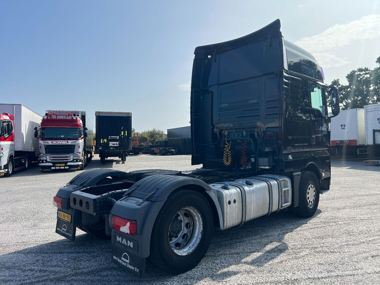 MAN TGX 18.400 XXL Euro 5, NL Truck - Sadulveok: pilt 3 MAN TGX 18.400 XXL Euro 5, NL Truck - Sadulveok: pilt 3