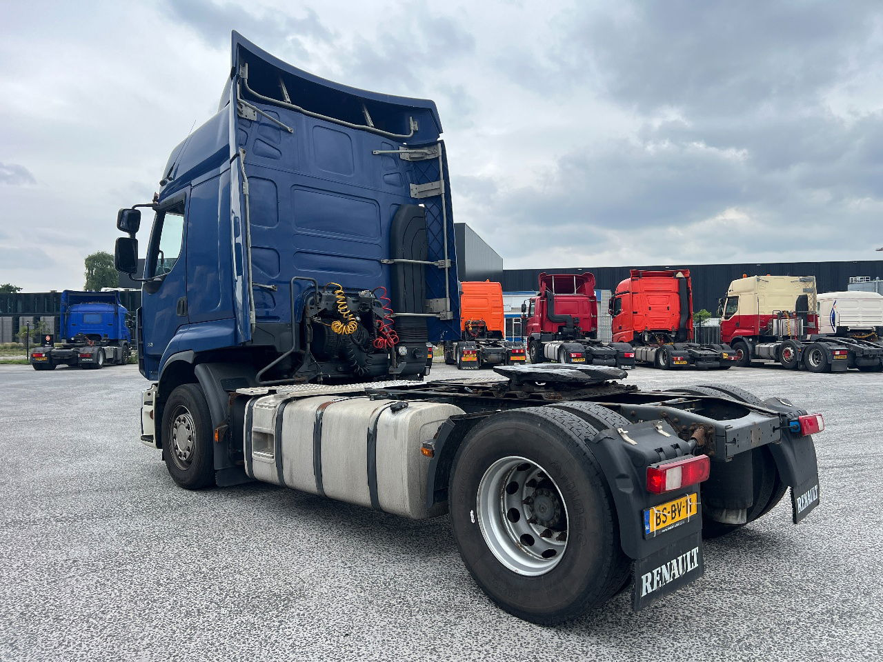 Renault Premium 380 Euro 3, NL Truck - Sadulveok: pilt 4 Renault Premium 380 Euro 3, NL Truck - Sadulveok: pilt 4