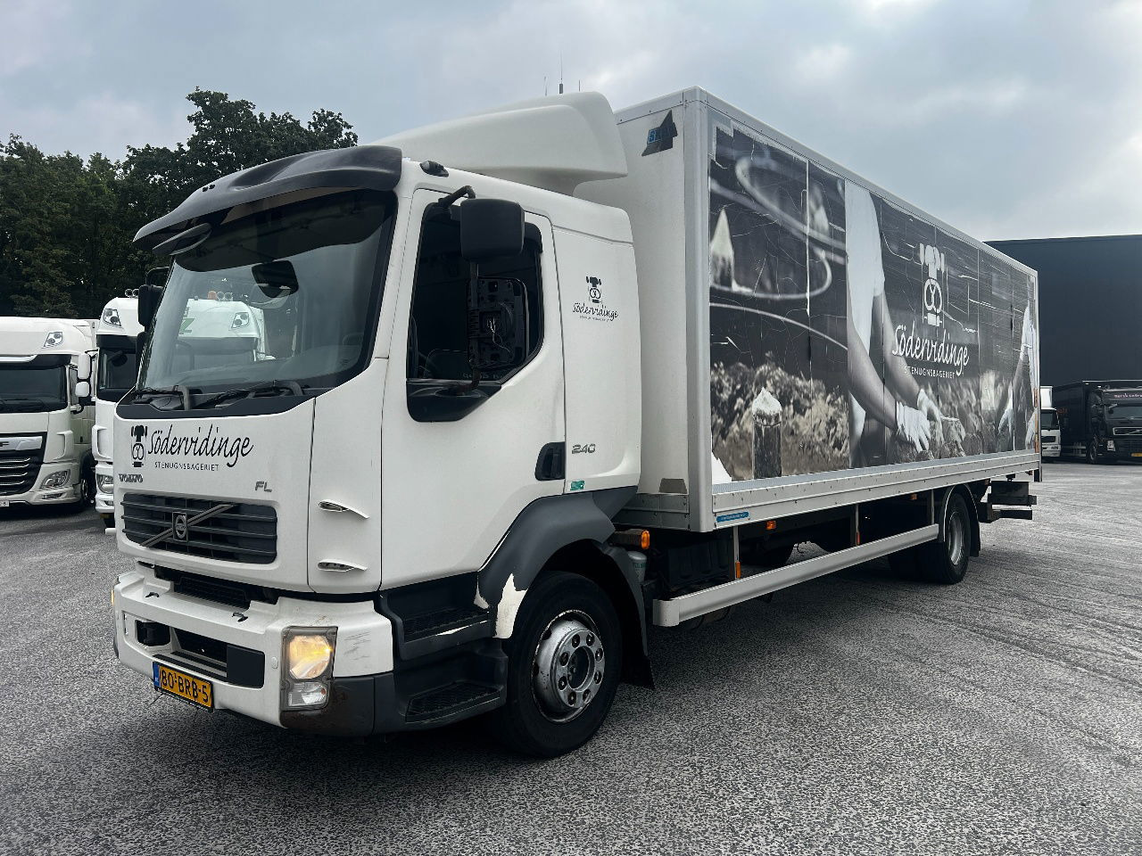 Volvo FL 12.240 Euro 5, NL truck - Kasti veoauto: pilt 1 Volvo FL 12.240 Euro 5, NL truck - Kasti veoauto: pilt 1
