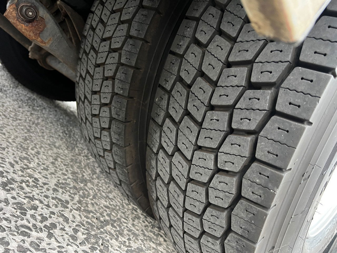 Volvo FM 9.300 Globe 6x2, Euro 5 - Kasti veoauto: pilt 5 Volvo FM 9.300 Globe 6x2, Euro 5 - Kasti veoauto: pilt 5