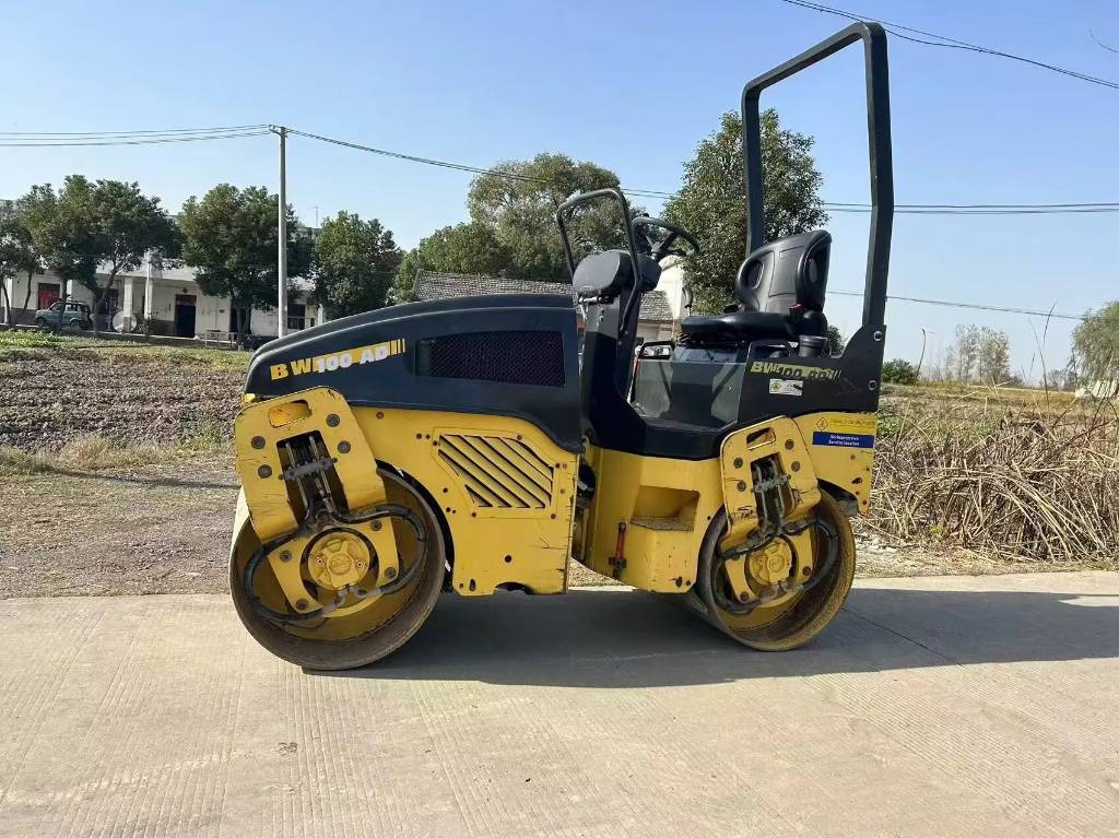 Bomag BW 100 AD - Teerull: pilt 1 Bomag BW 100 AD - Teerull: pilt 1