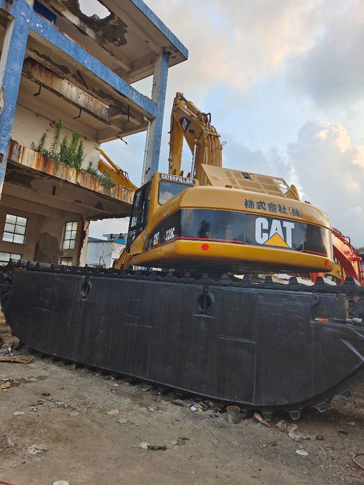 CAT 320 C - Külgepaigaldatav ekskavaator: pilt 2 CAT 320 C - Külgepaigaldatav ekskavaator: pilt 2