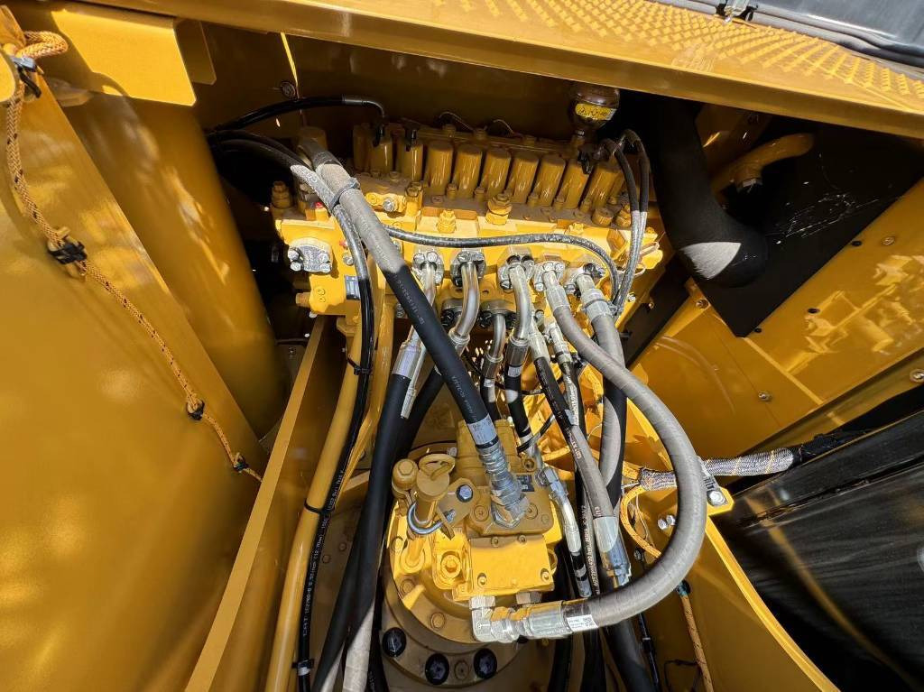 Lintekskavaator CAT 320GX: pilt 8