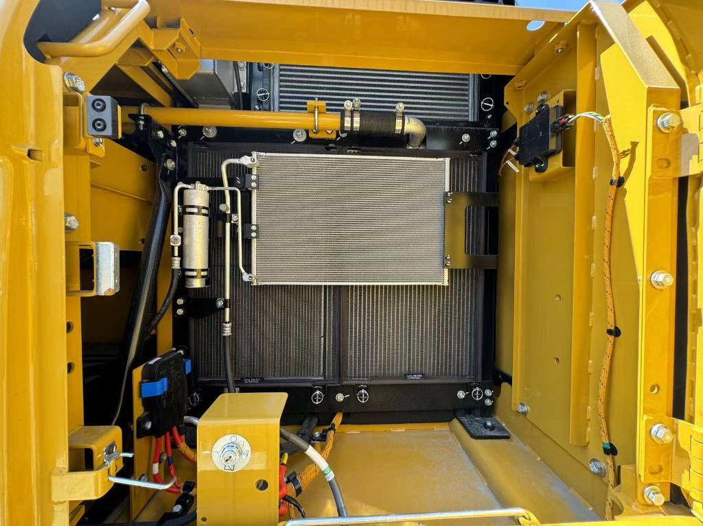 Lintekskavaator CAT 320GX: pilt 13