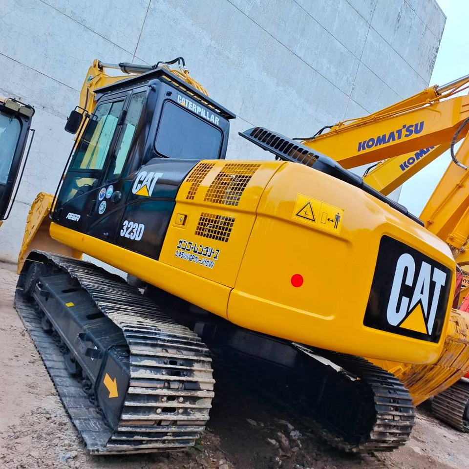 CAT 323 D - Lintekskavaator: pilt 3 CAT 323 D - Lintekskavaator: pilt 3