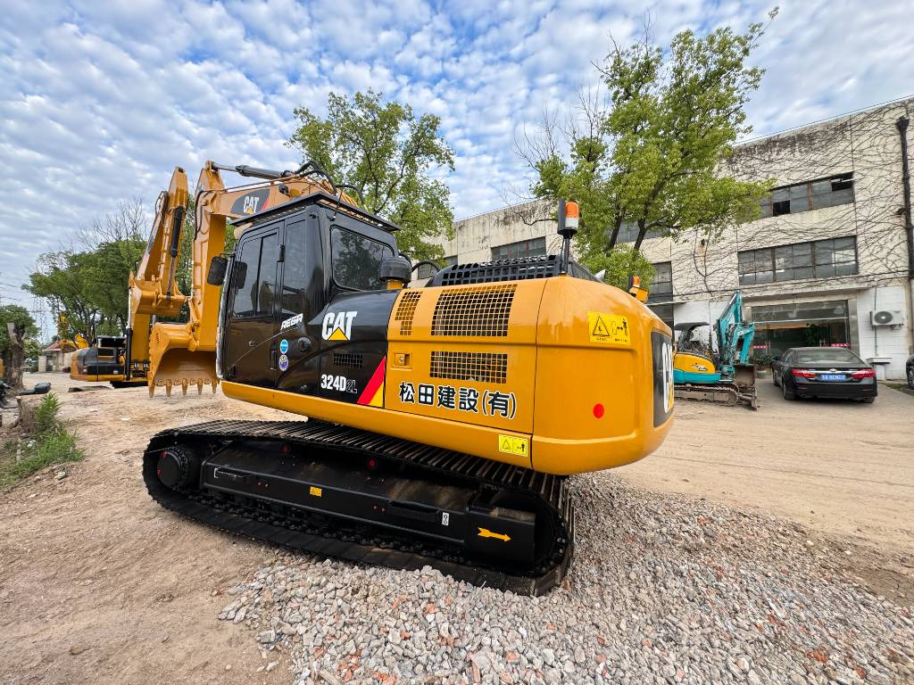 CAT 324 D2 L - Lintekskavaator: pilt 3 CAT 324 D2 L - Lintekskavaator: pilt 3