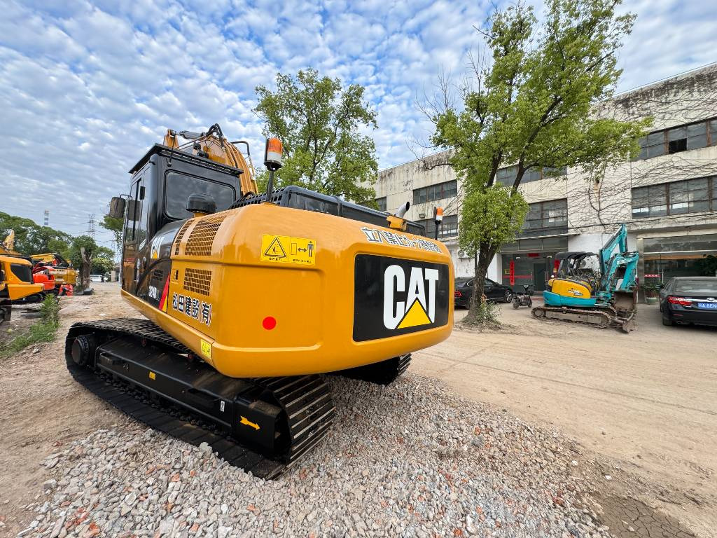 Lintekskavaator CAT 324 D2 L: pilt 9