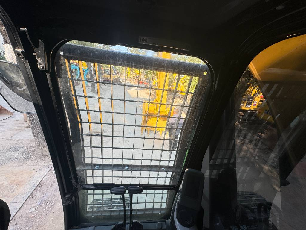 CAT 330 D L - Lintekskavaator: pilt 4 CAT 330 D L - Lintekskavaator: pilt 4