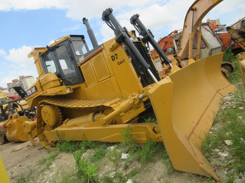 CAT D 7 H - Buldooser: pilt 2 CAT D 7 H - Buldooser: pilt 2