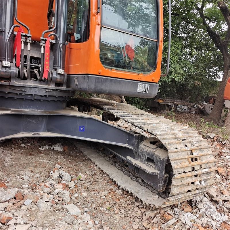Doosan DX 225 LC - Lintekskavaator: pilt 4 Doosan DX 225 LC - Lintekskavaator: pilt 4