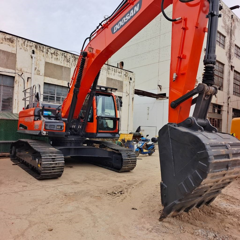 Doosan DX 300 - Lintekskavaator: pilt 5 Doosan DX 300 - Lintekskavaator: pilt 5