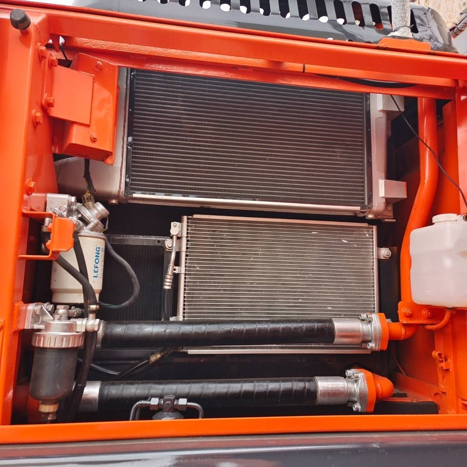 Doosan DX 300 - Lintekskavaator: pilt 4 Doosan DX 300 - Lintekskavaator: pilt 4