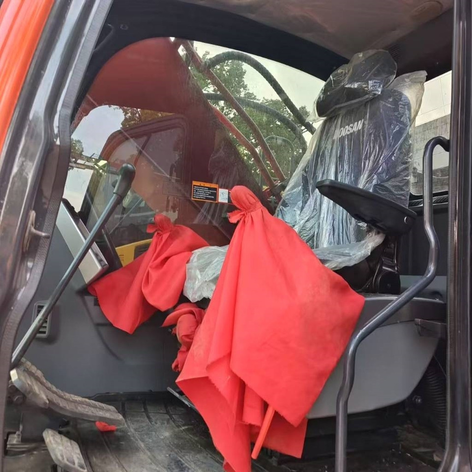 Doosan DX 300 LC - Lintekskavaator: pilt 5 Doosan DX 300 LC - Lintekskavaator: pilt 5