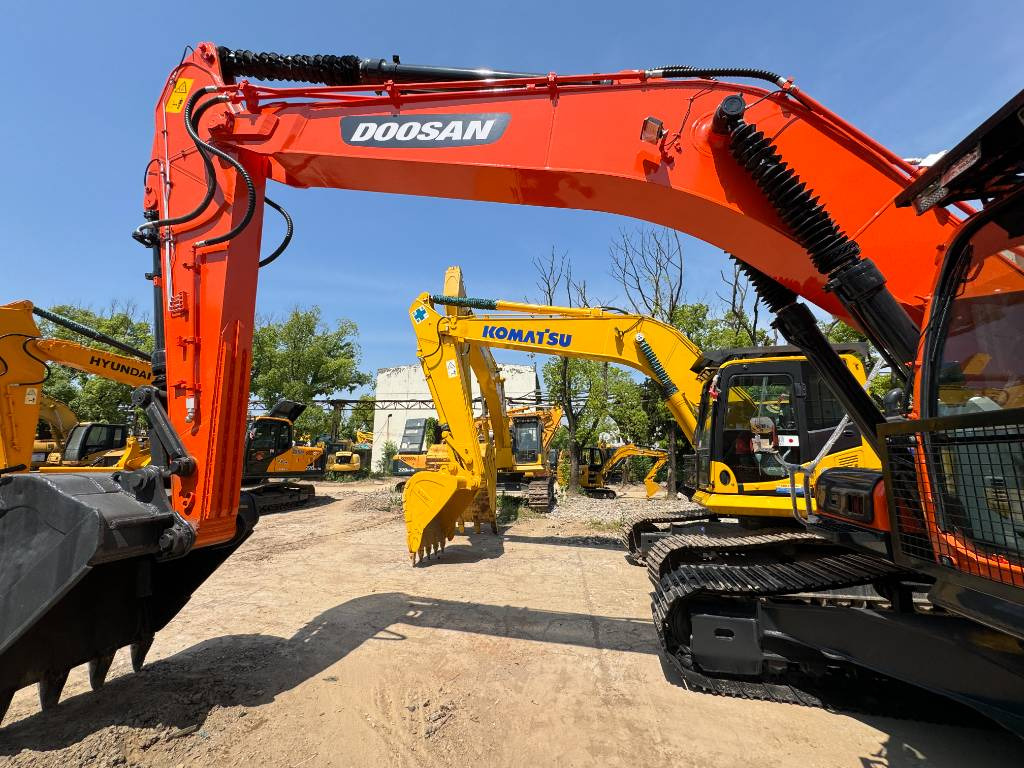Doosan DX 300 LC - Lintekskavaator: pilt 5 Doosan DX 300 LC - Lintekskavaator: pilt 5