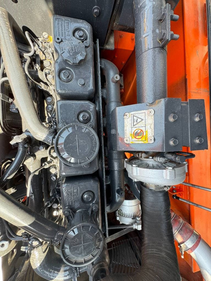 Doosan DX 300 LC - Lintekskavaator: pilt 3 Doosan DX 300 LC - Lintekskavaator: pilt 3