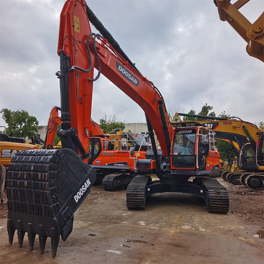 Doosan DX 300 LCA - Lintekskavaator: pilt 3 Doosan DX 300 LCA - Lintekskavaator: pilt 3