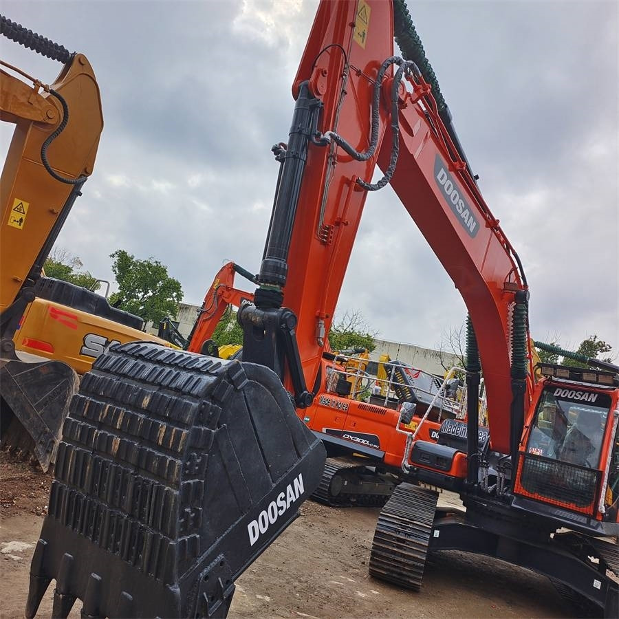 Doosan DX 300 LCA - Lintekskavaator: pilt 4 Doosan DX 300 LCA - Lintekskavaator: pilt 4