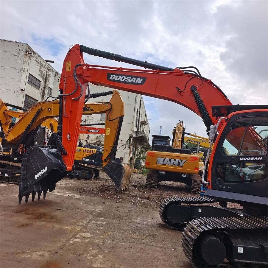 Doosan DX 300 LCA - Lintekskavaator: pilt 1 Doosan DX 300 LCA - Lintekskavaator: pilt 1