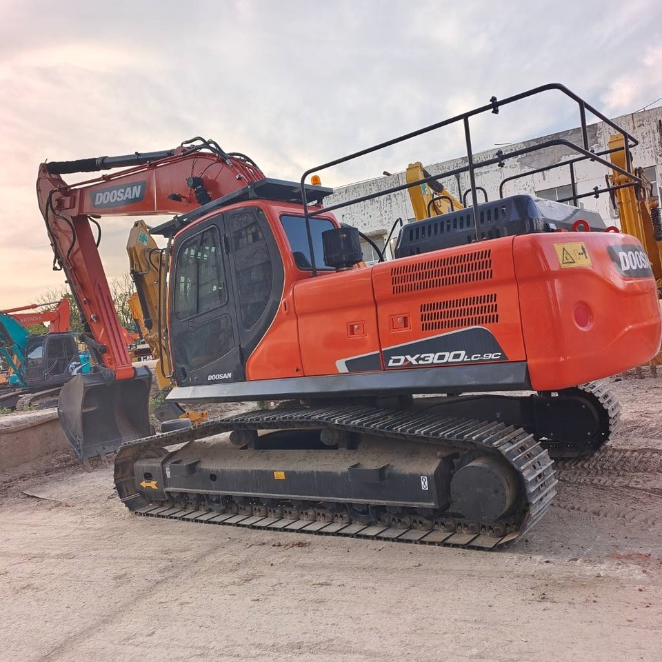 Doosan DX300 - Lintekskavaator: pilt 5 Doosan DX300 - Lintekskavaator: pilt 5