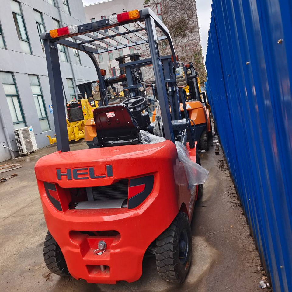 Heli FD30 - Diiseltõstuk: pilt 4 Heli FD30 - Diiseltõstuk: pilt 4