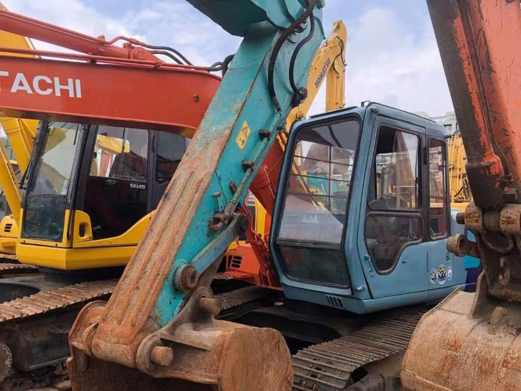 Hitachi EX 120-3 - Lintekskavaator: pilt 3 Hitachi EX 120-3 - Lintekskavaator: pilt 3