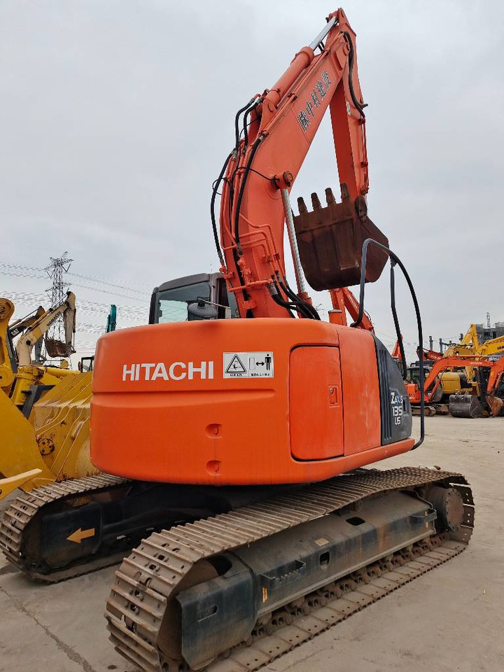 Hitachi ZX 135 US - Lintekskavaator: pilt 3 Hitachi ZX 135 US - Lintekskavaator: pilt 3